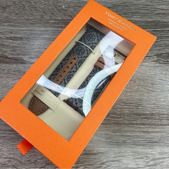 NEW✅TORY BURCH NAVY AND BROWN LEATHER BAND FOR APPLE WATCH 38-40MM TBS0065 - Picture 7 of 8